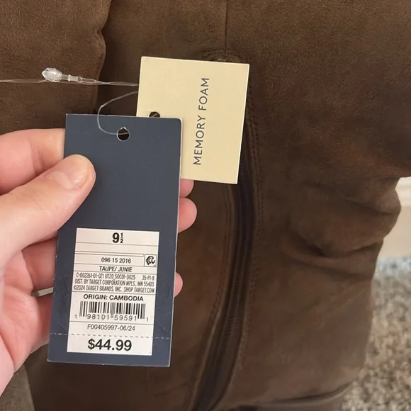 Universal Thread Boots - Picture 6 of 6